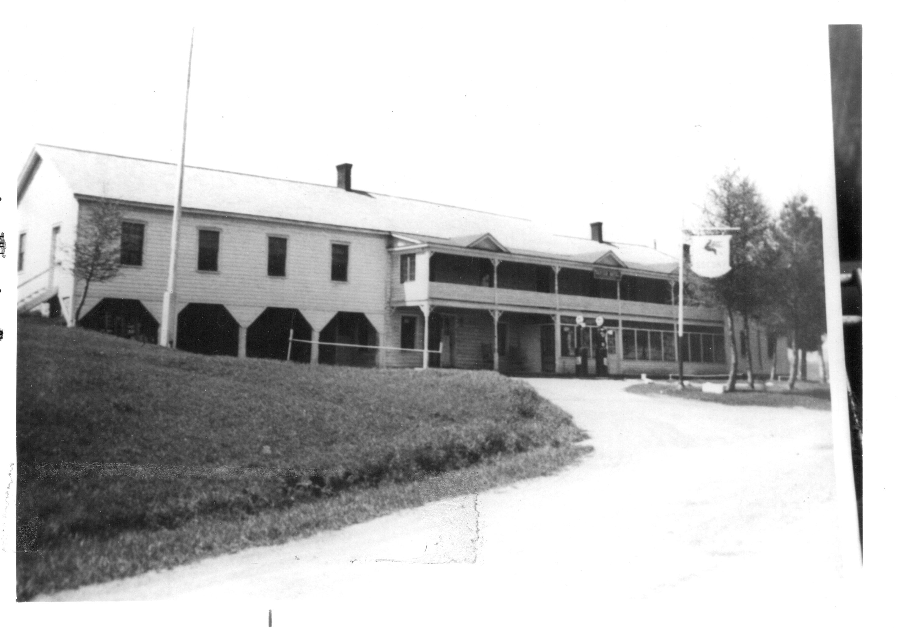 Bleecker Hotel_summer 1939039